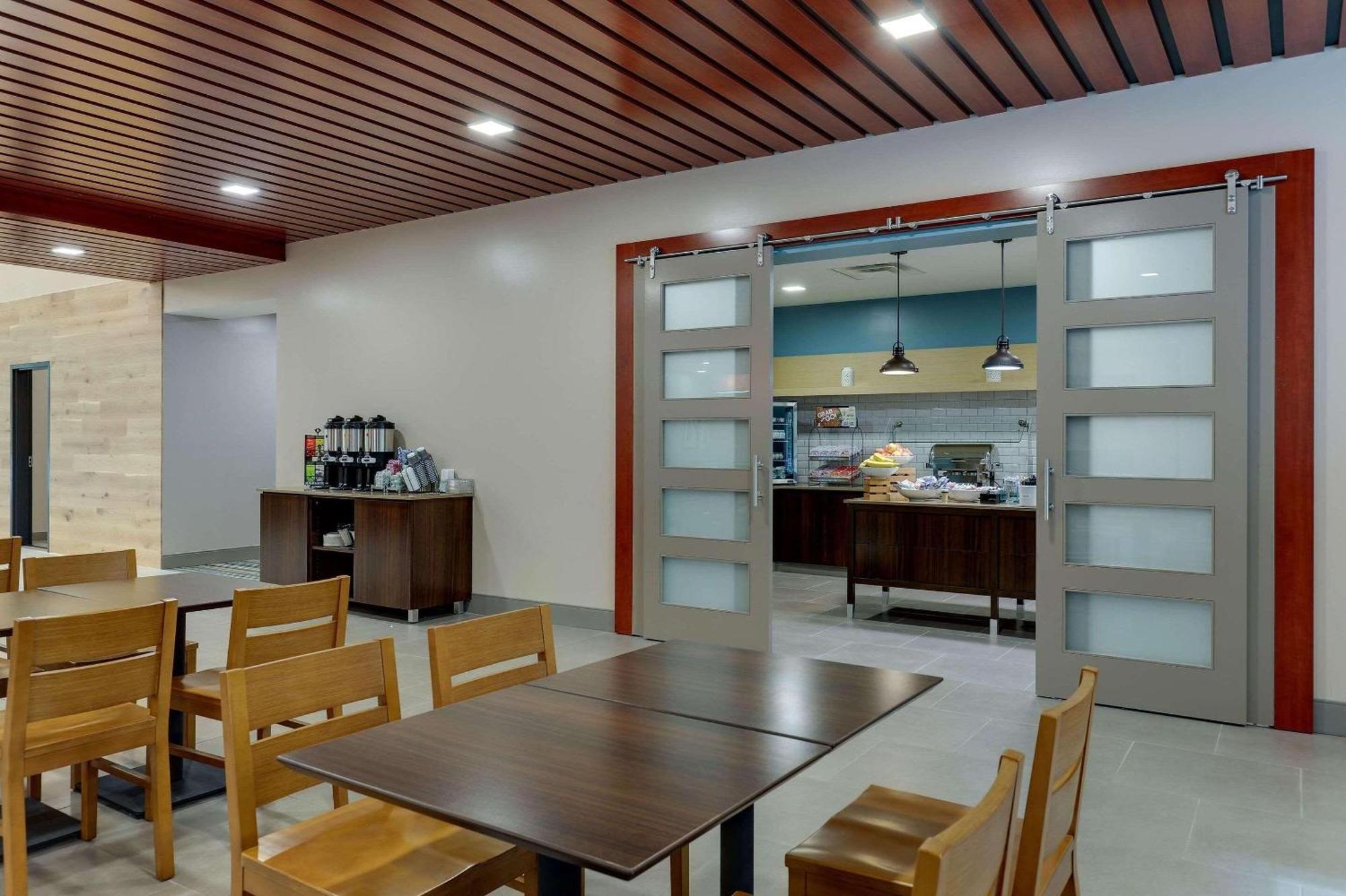 Country Inn & Suites By Radisson, Cumming Near Northside Hospital Forsyth Екстериор снимка